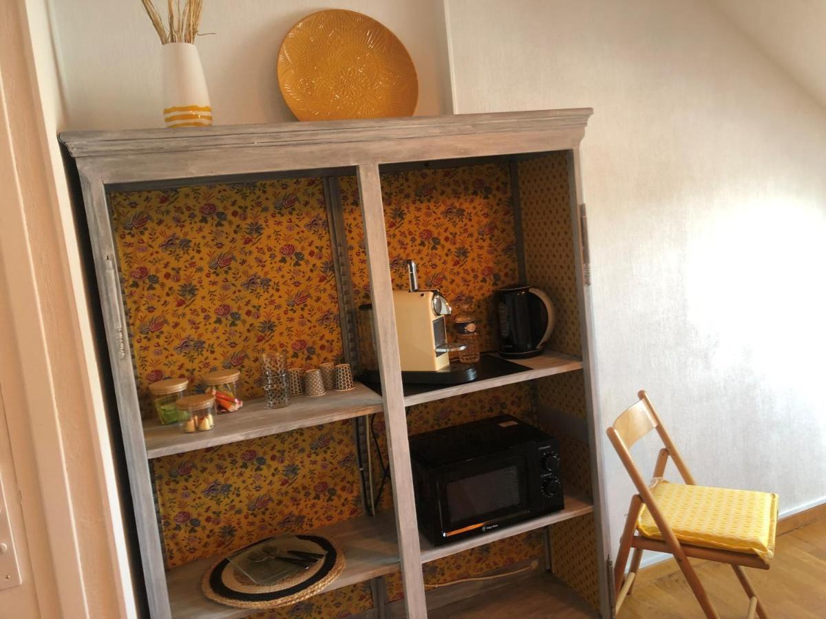 Grande Chambre Familiale Jaune Tout Bonnement Bien Putot-en-Auge Εξωτερικό φωτογραφία